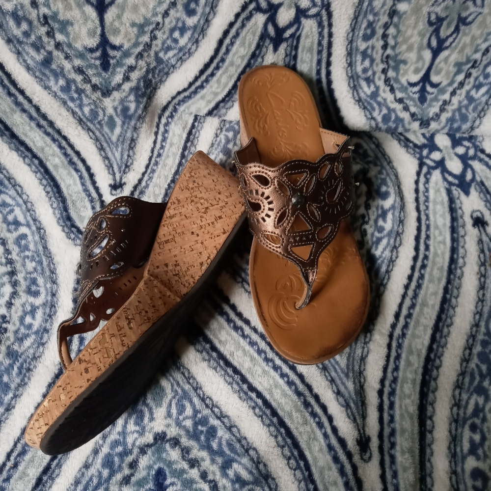 Sandles - Picture 2 of 2
